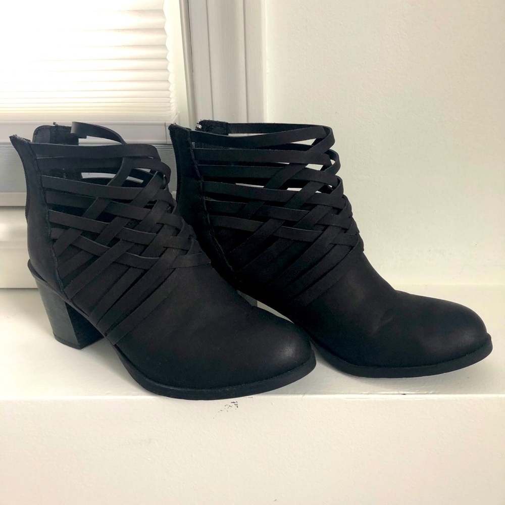 American Rag Ankle Bootie size 8 perfect condition